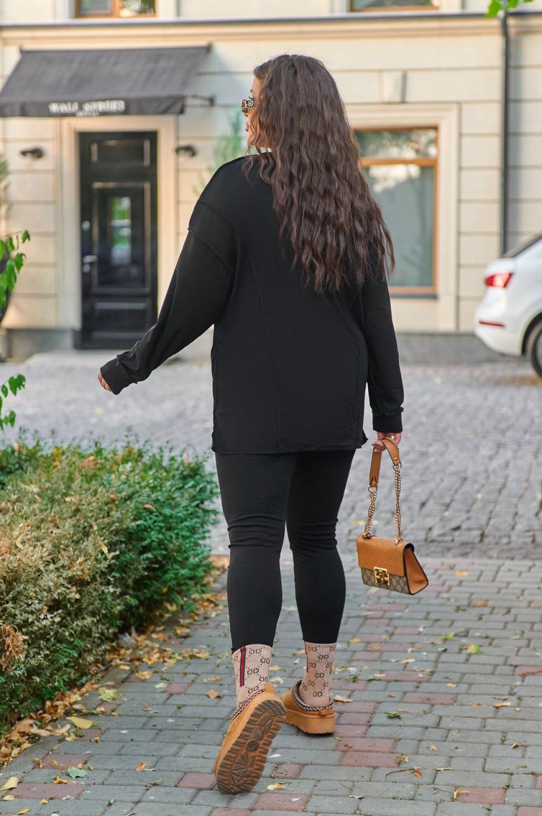 Жіночий прогулянковий костюм колір чорний р.48/50 444325