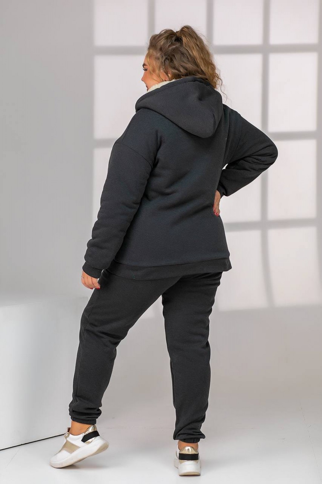 Жіночий теплий костюм на флісі сірого кольору 382764