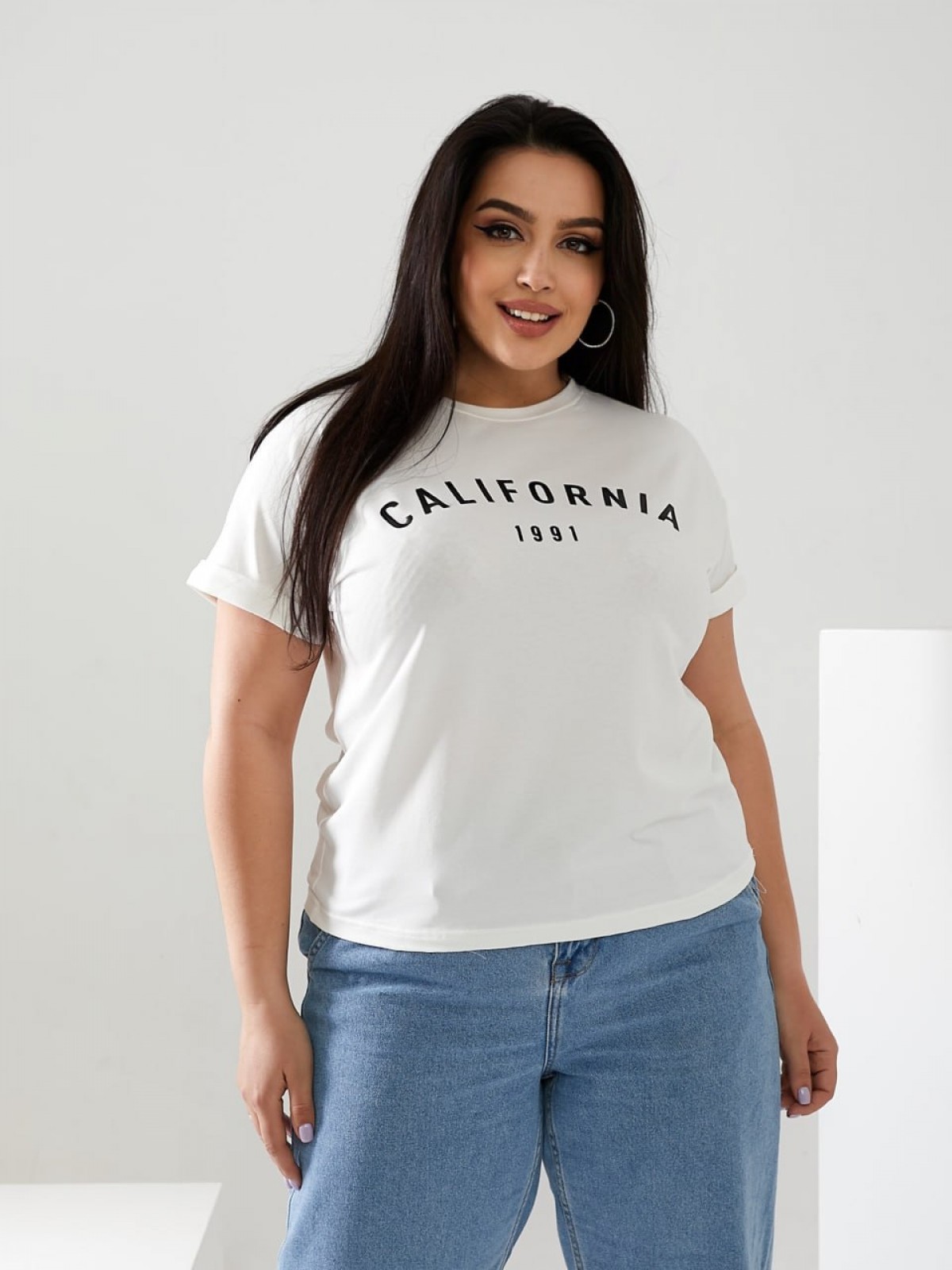 Жіноча футболка California колір молочний р.56/58 432455