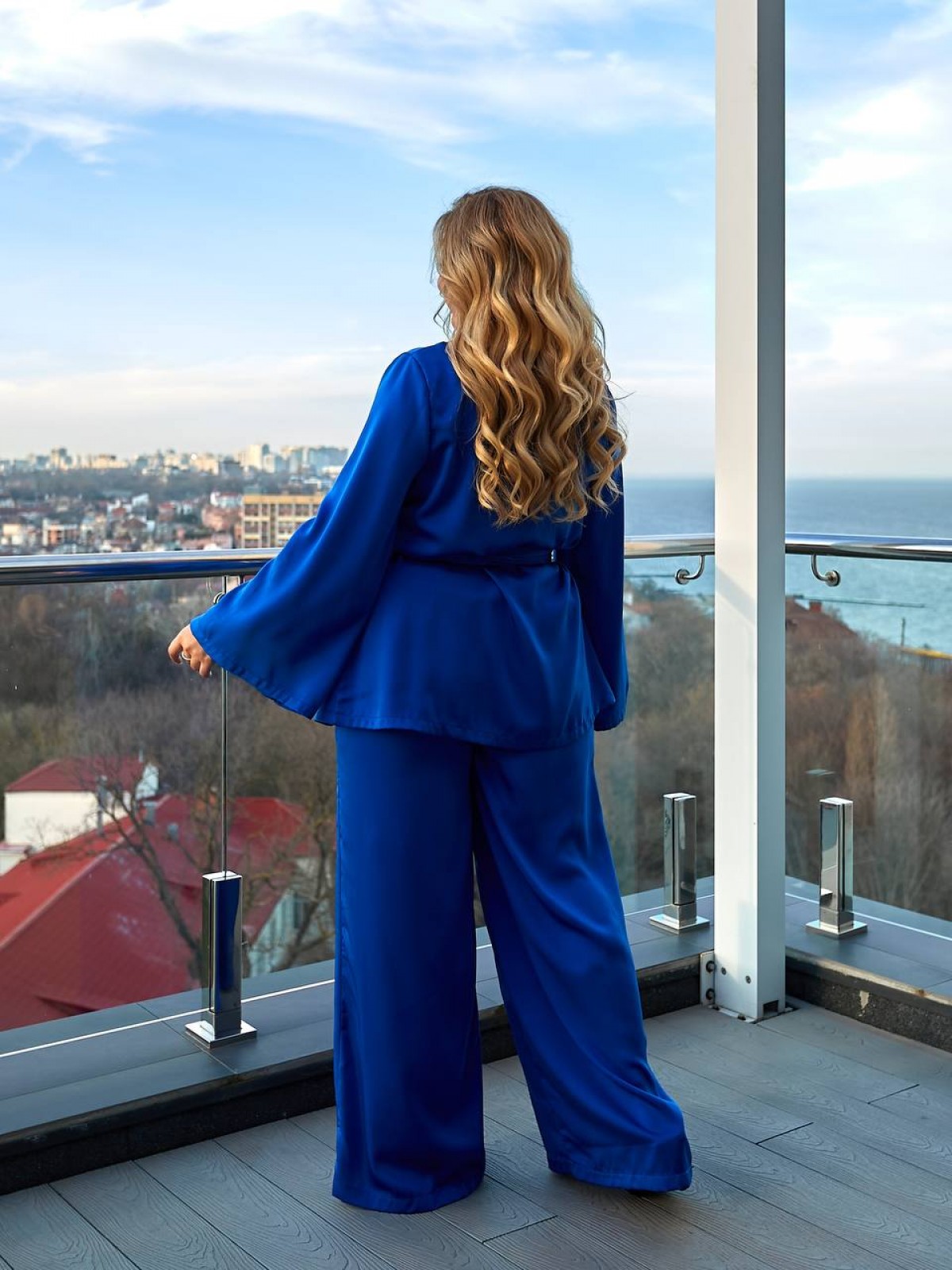 Жіночий костюм-двійка з шовку колір синій р.54/56 454700