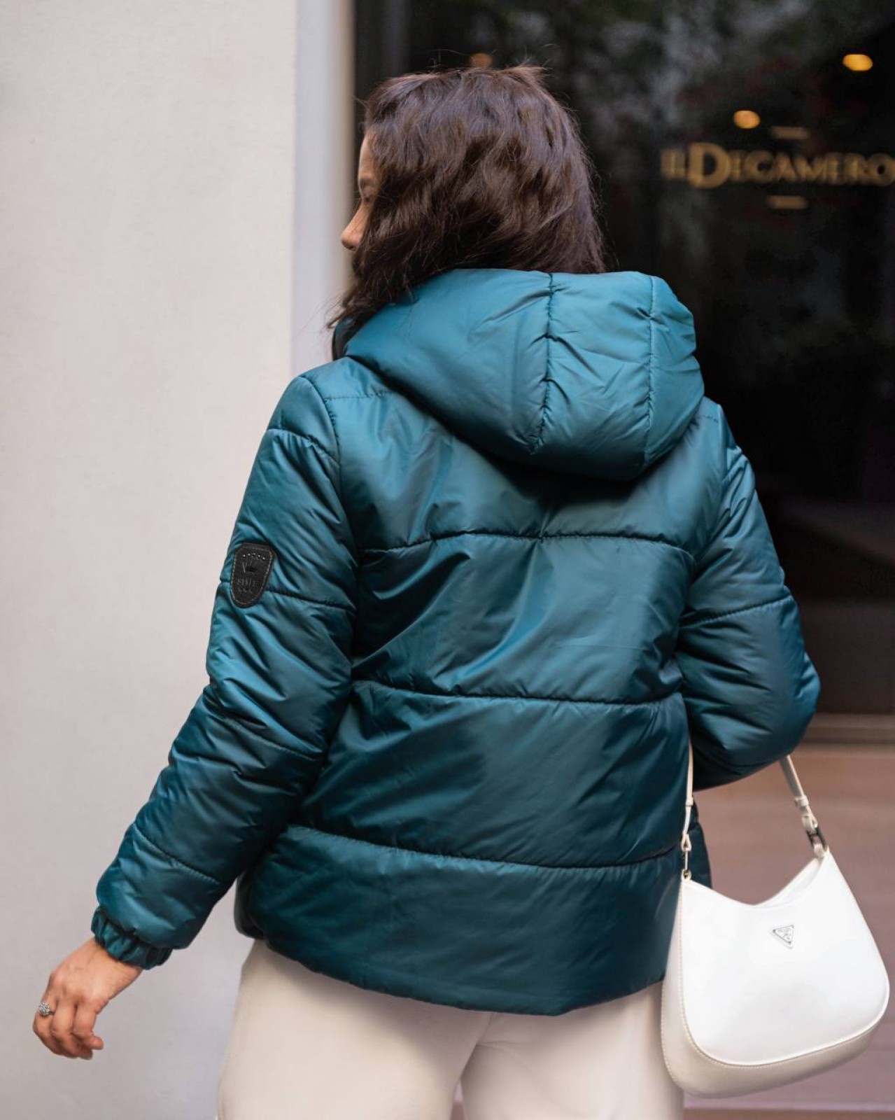 Жіноча коротка куртка із плащової тканини колір смарагд р.56/58 439827
