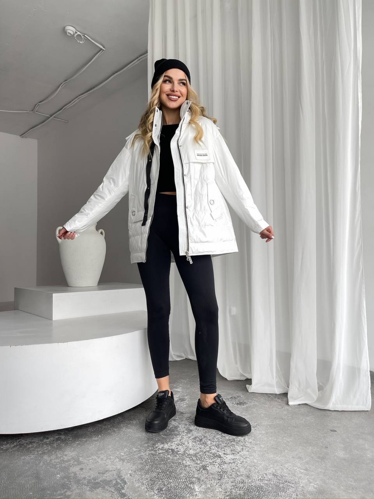 Жіноча тепла куртка колір білий р.M 450437