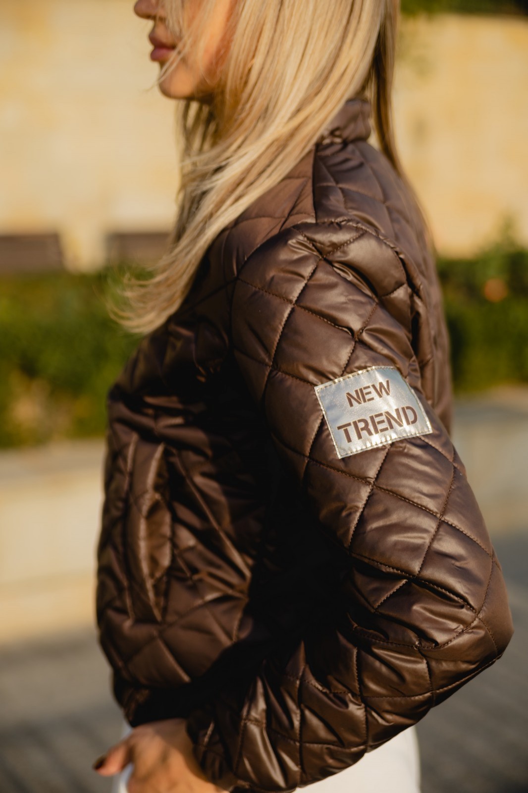 Жіноча куртка колір коричневий р.50/52 408683