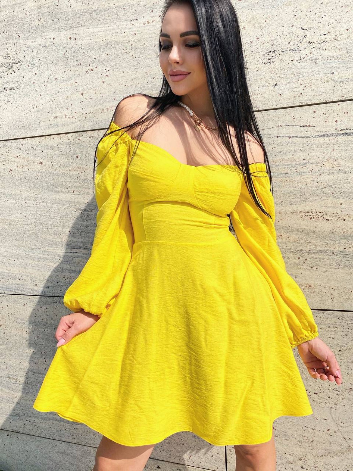 Жіноча сукня жовтого кольору р.44 384815