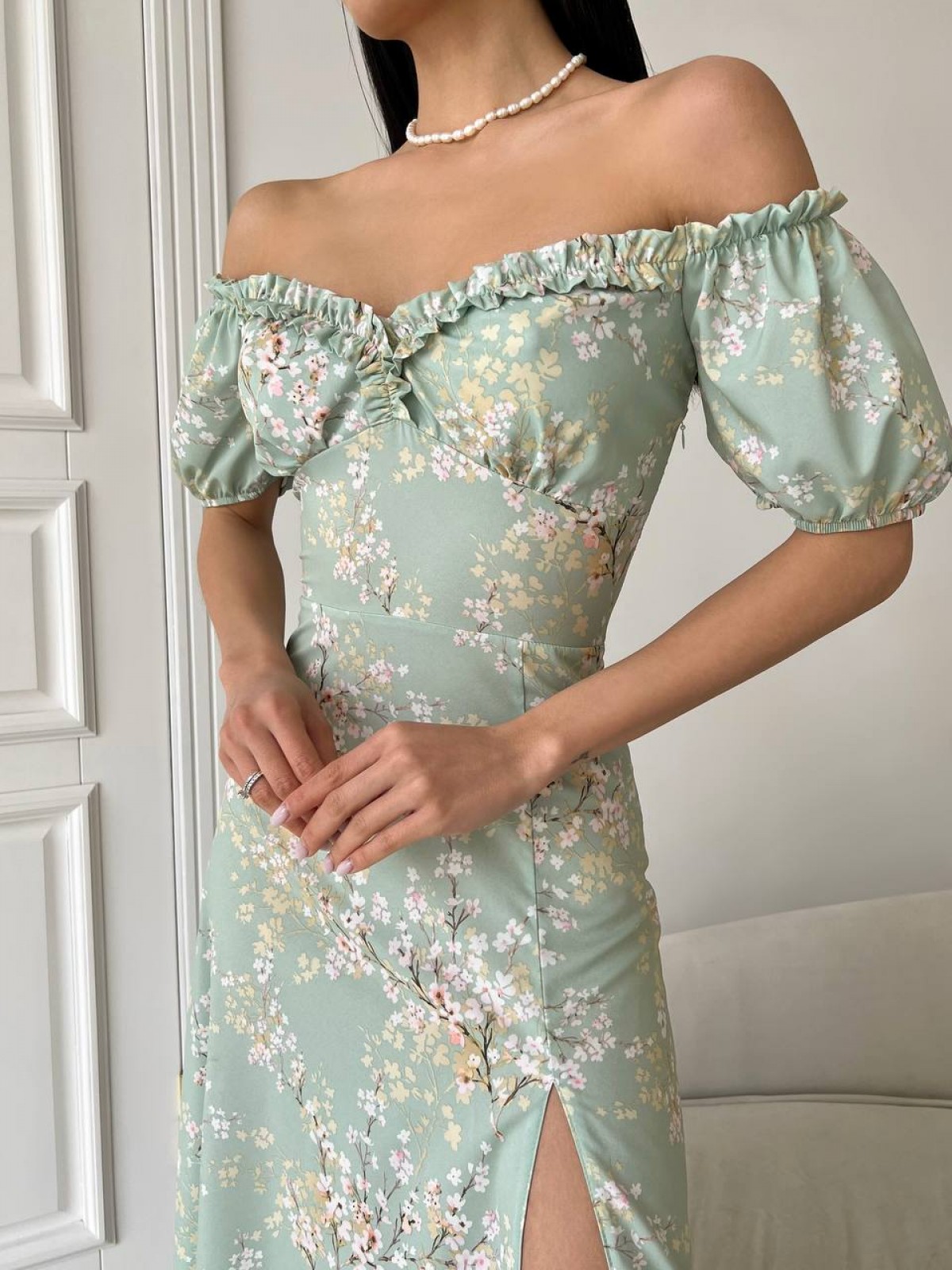 Жіноча літня сукня міді колір оливковий 437175