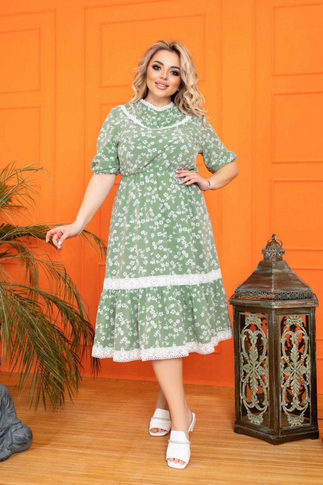 Жіноча сукня з мереживом колір оливка р.54/56 437501