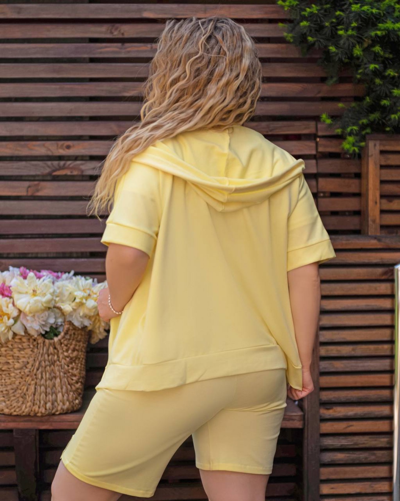 Жіночий костюм трійка колір пастельно-жовтий р.60/62 434307