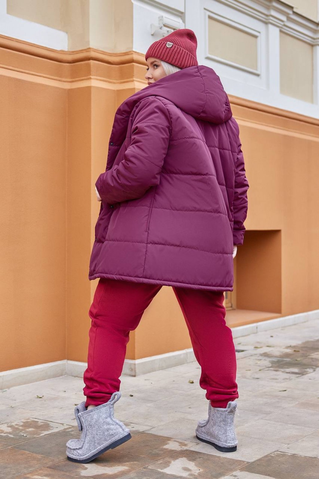 Жіночий прогулянковий костюм з курткою колір бордовий р.50/52 446648