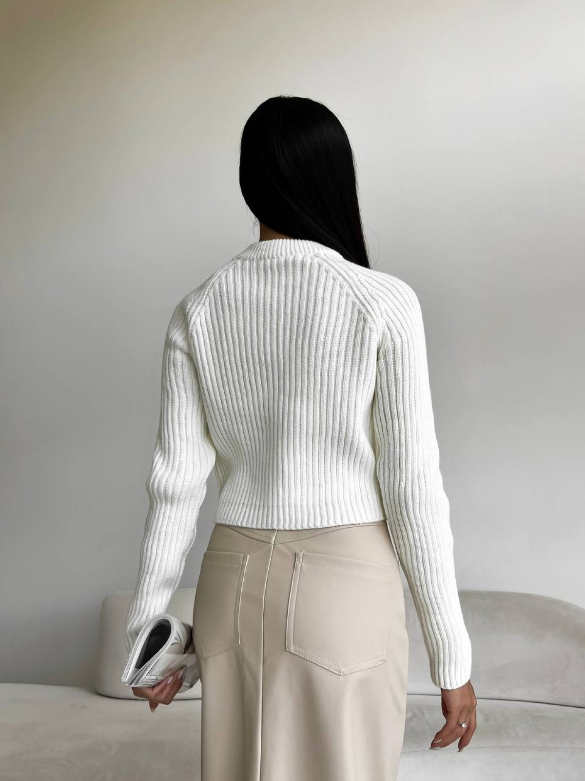Жіночий светр із текстурним візерунком колір молочний р.42/46 441952