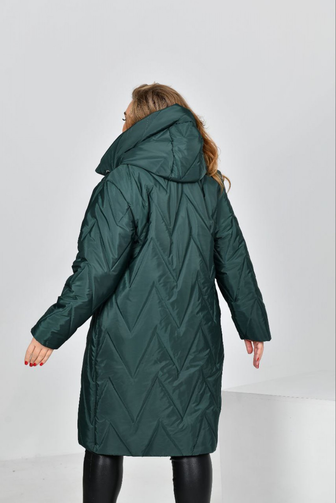 Жіноча тепла курточка колір темно зелений р.60 447522