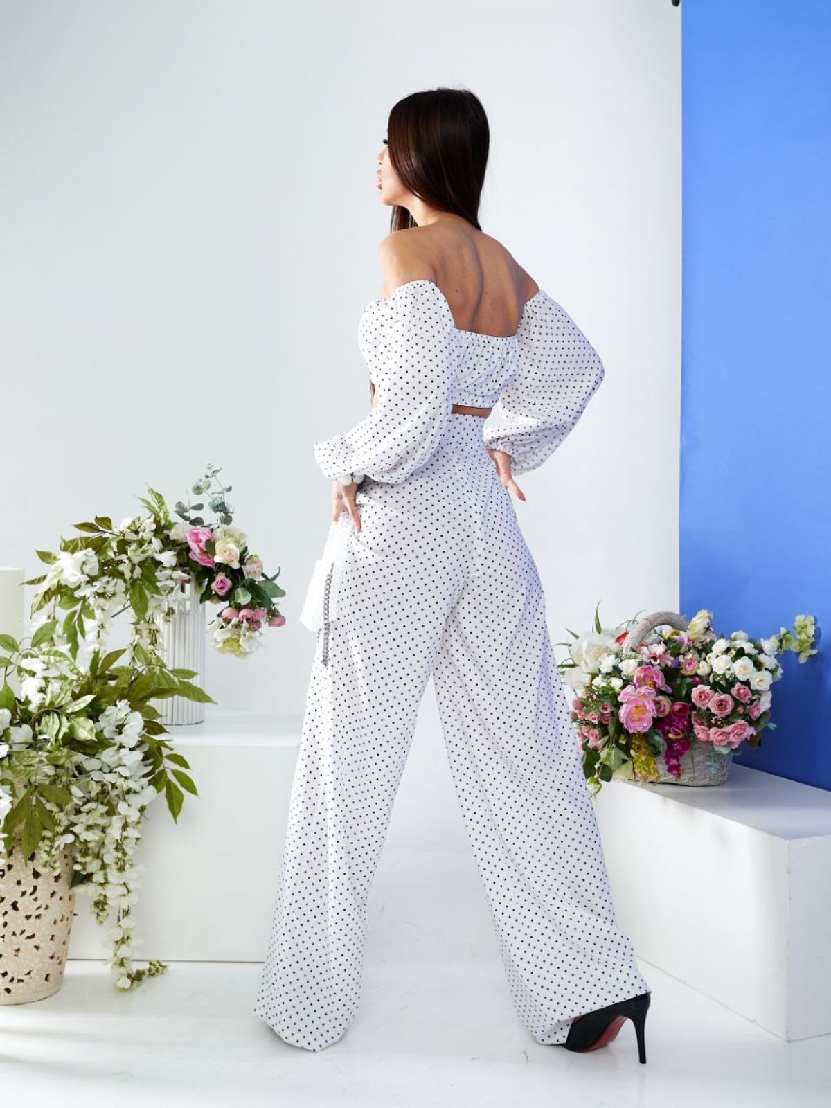 Жіночий  костюм топ і штани палаццо білого кольору р.XS 387268