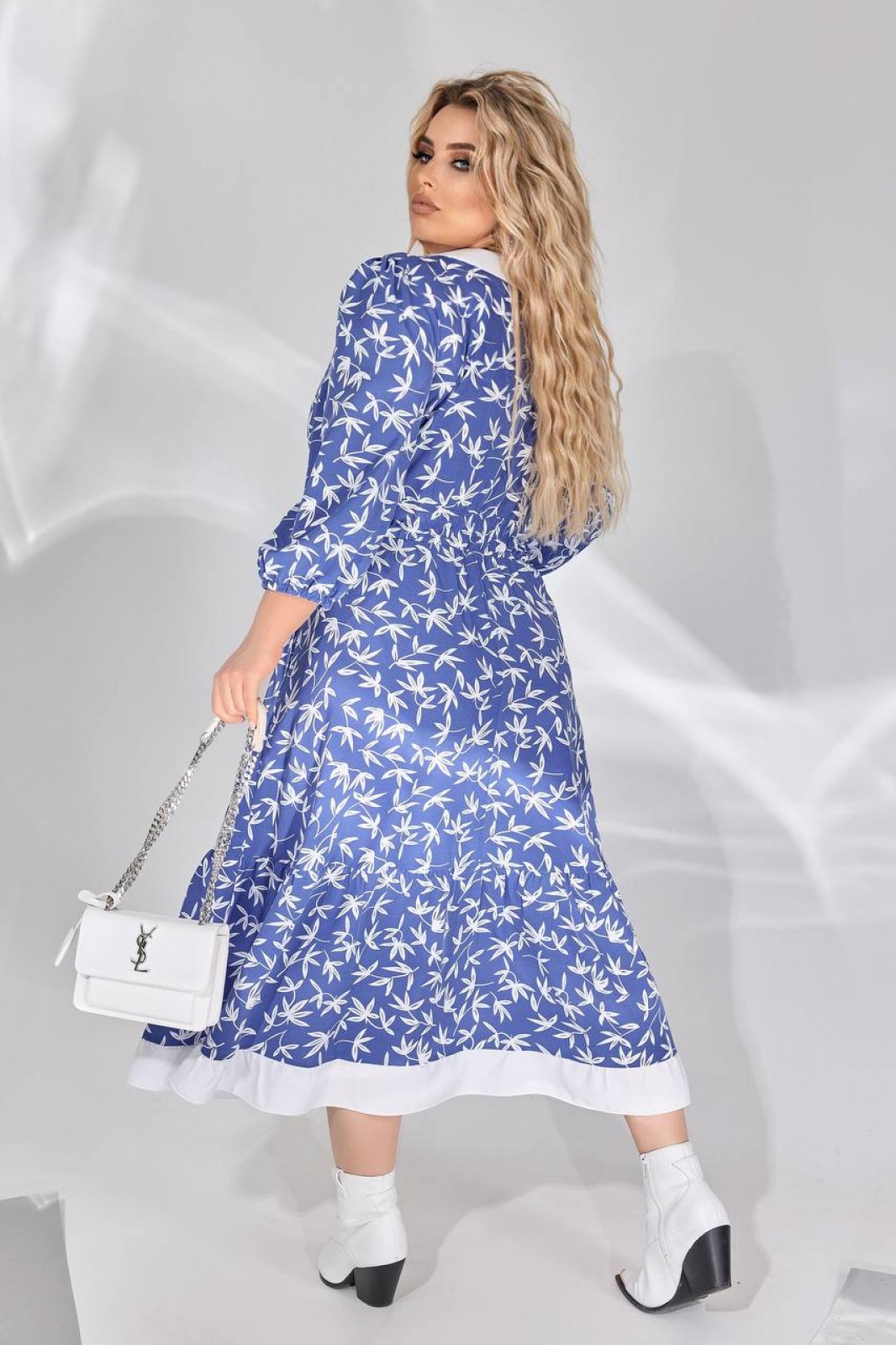 Жіноча вільна сукня із софту колір синій р.62/64 450599