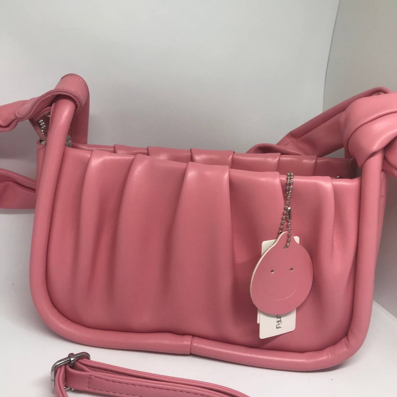 Жіноча сумочка з ремінцем колір насичений рожевий 435838