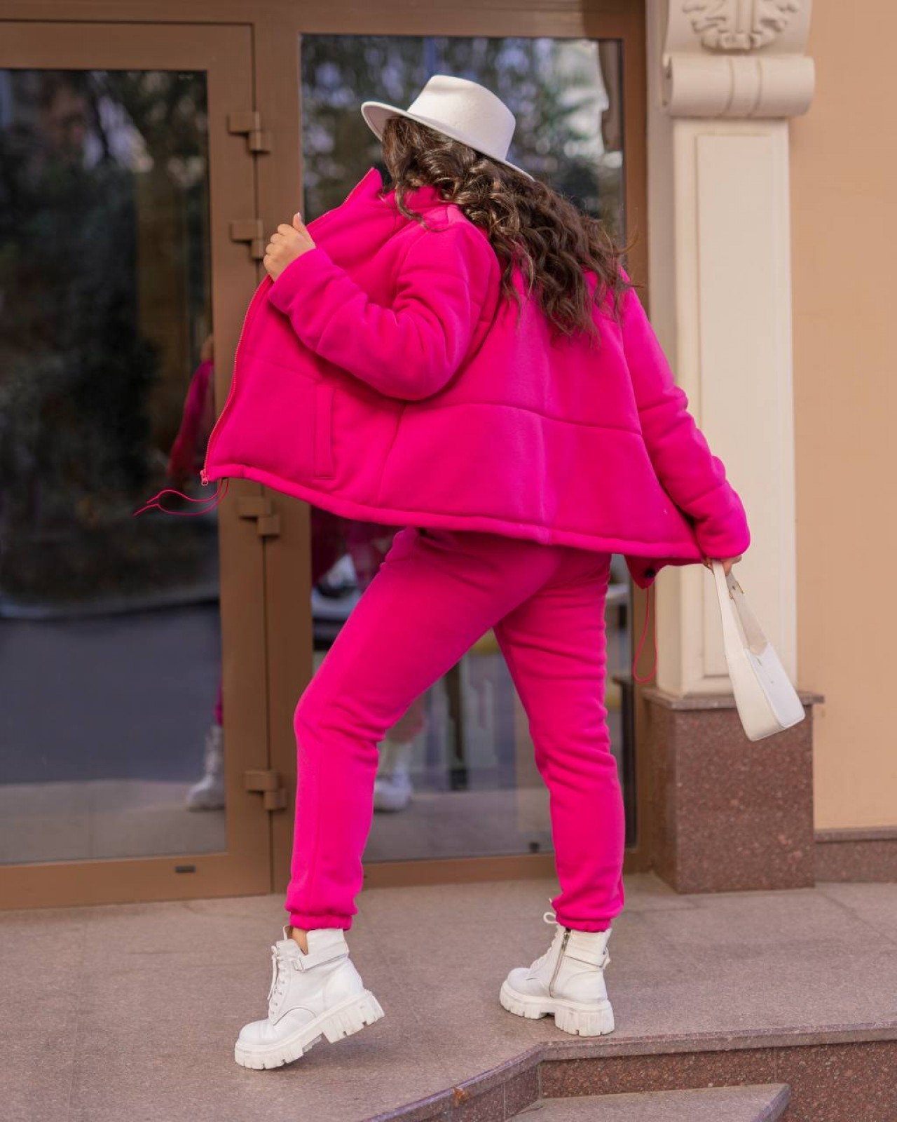 Жіночий теплий спортивний костюм рожевого кольору р.48/50 380770