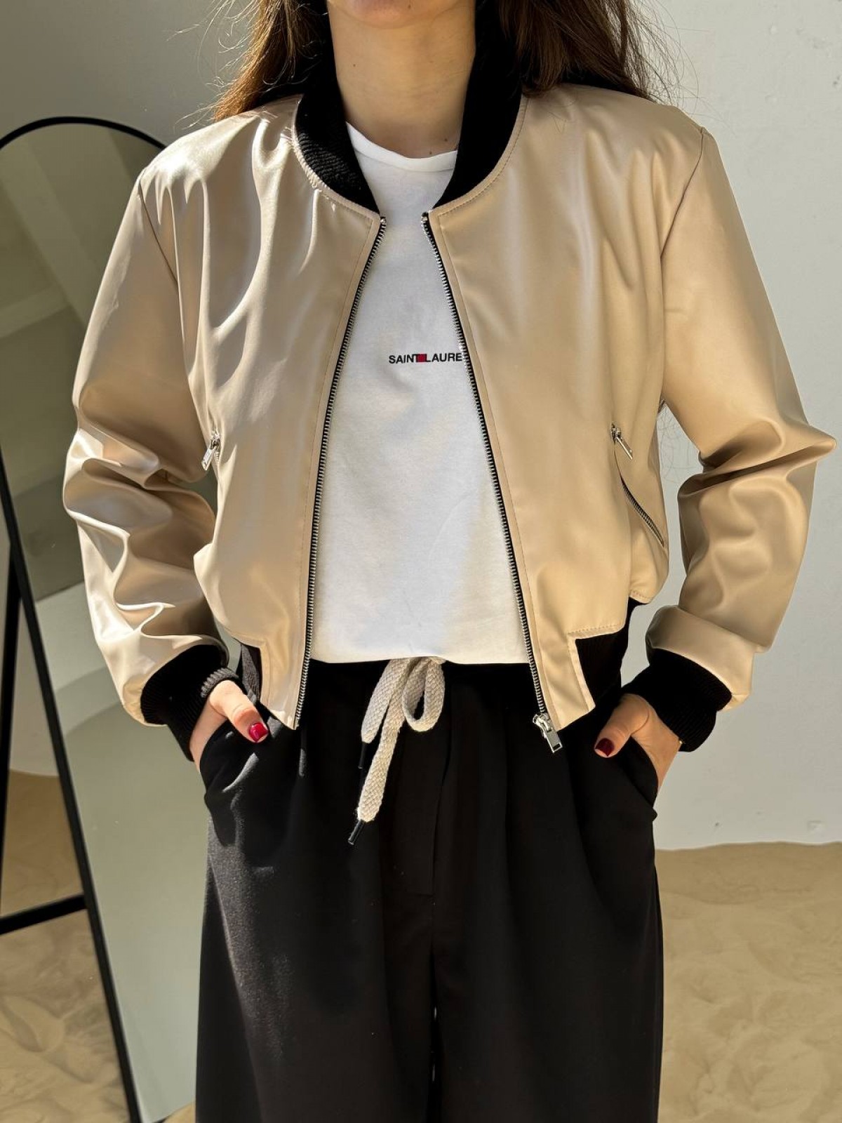 Жіноча куртка бомбер з еко шкіри колір бежевий р.42/44 454391
