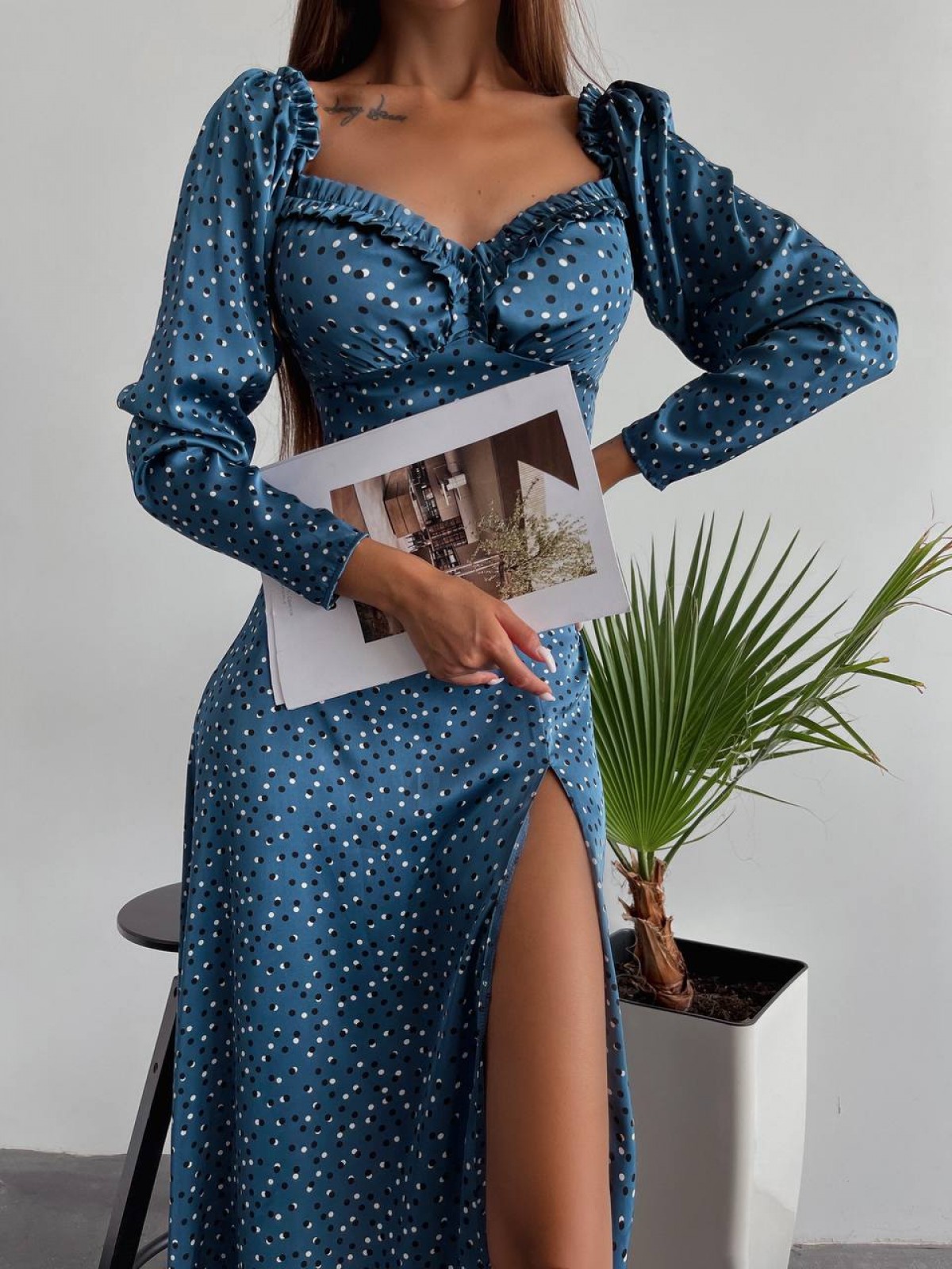 Жіноча весняна сукня з шовку синього кольору р.42 406462