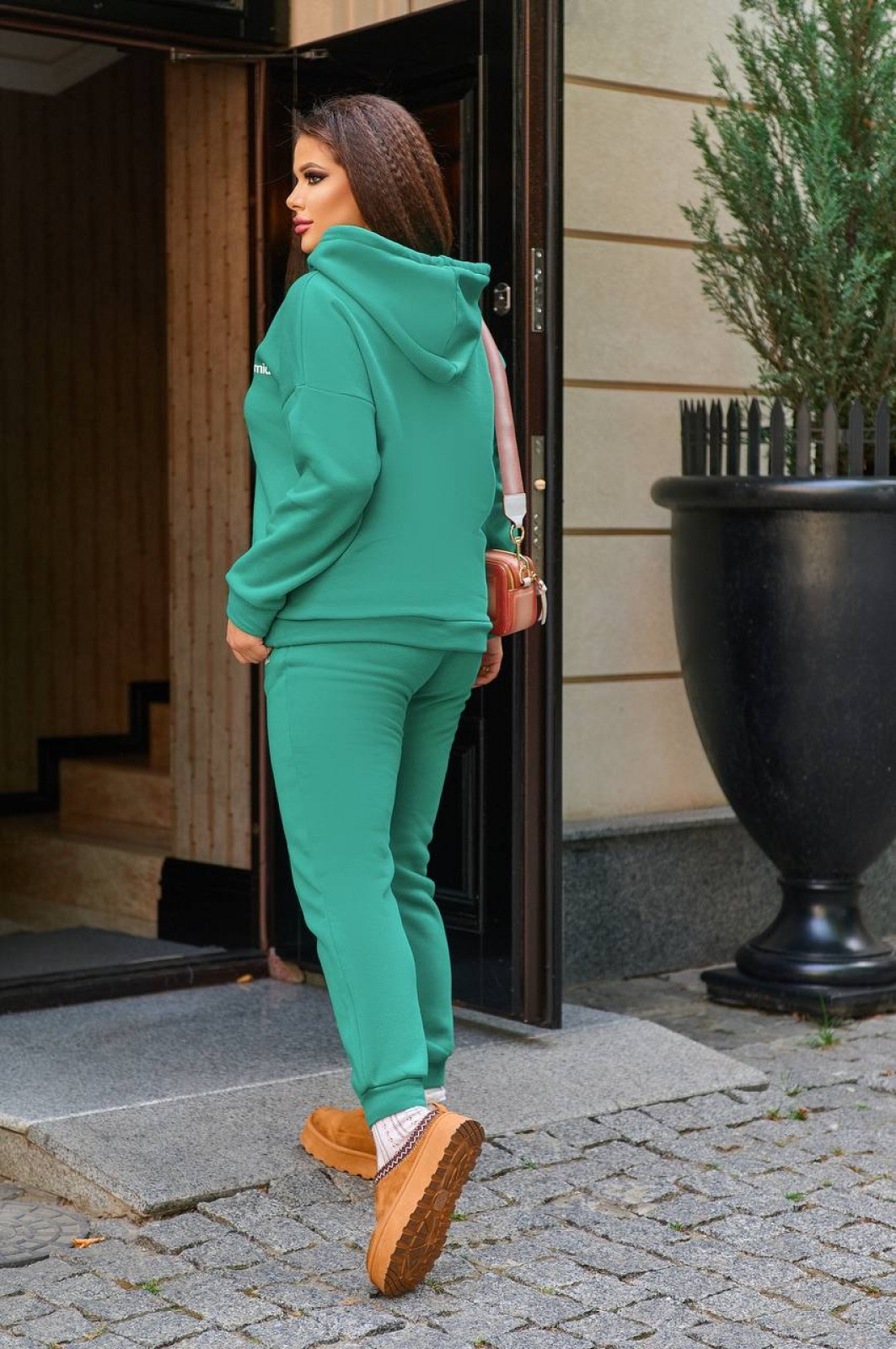 Жіночий спортивний костюм теплий колір зелений р.44/46 441783
