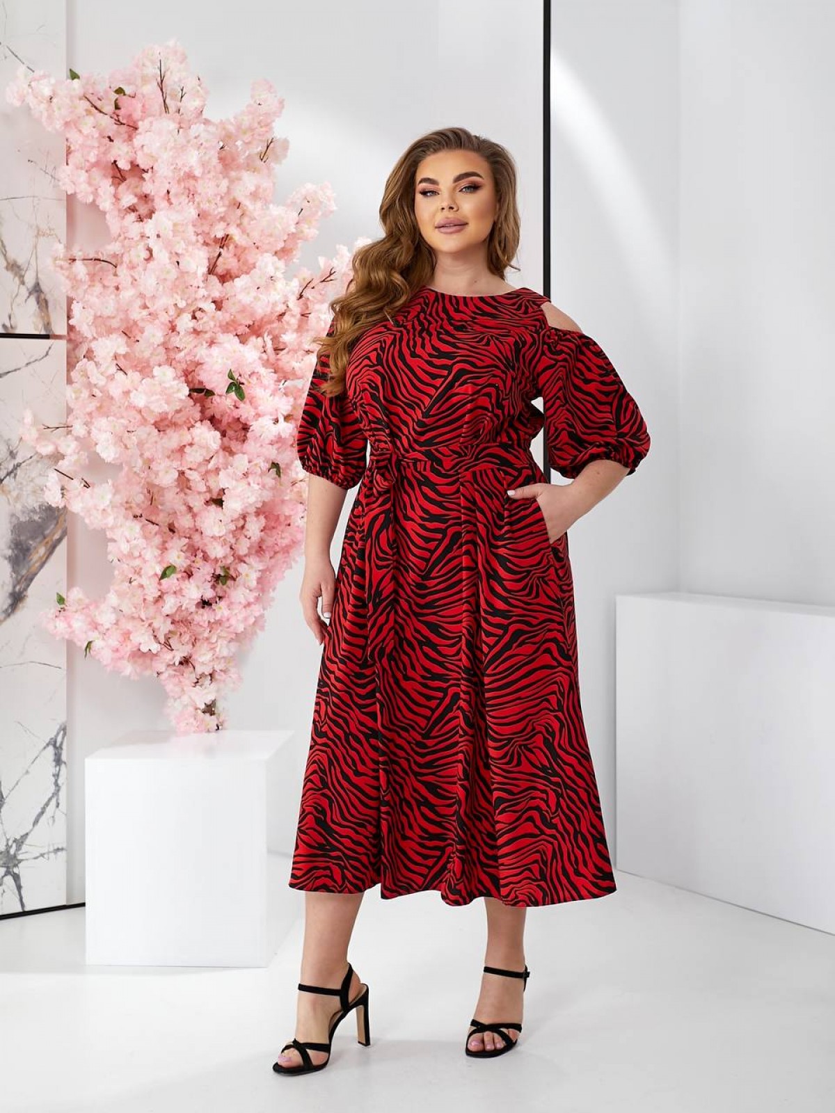 Жіноча сукня вільного крою колір червоний-чорний р.56/58 455065