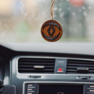 Автомобильный освежитель воздуха с парфюмированным маслом с логотипом Renault SKL103-355095