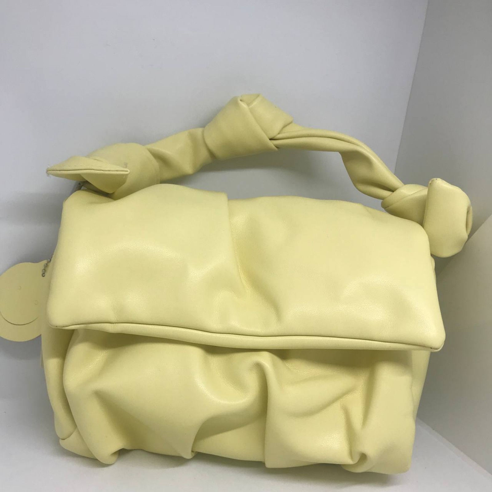 Жіноча сумочка з ремінцем колір жовтий 435841