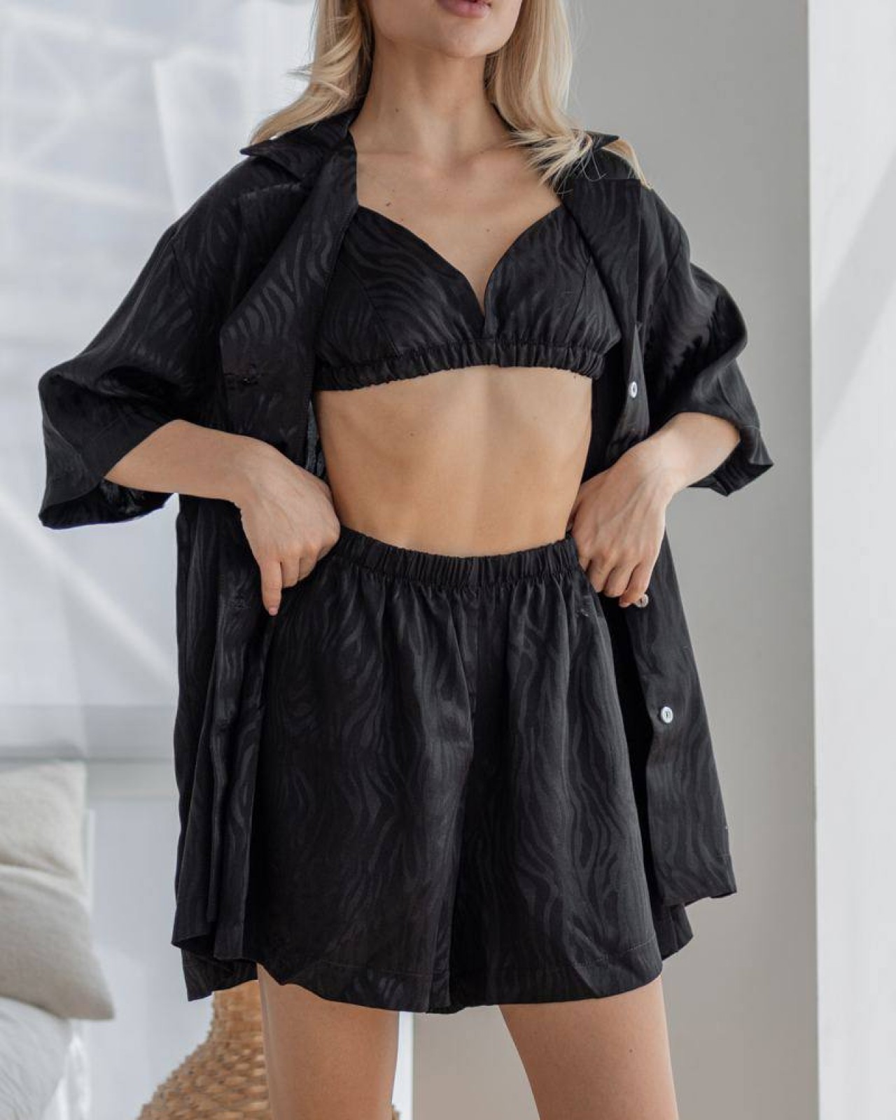 Жіночий піжамний костюм трійка Monila колір чорний р.L 443847