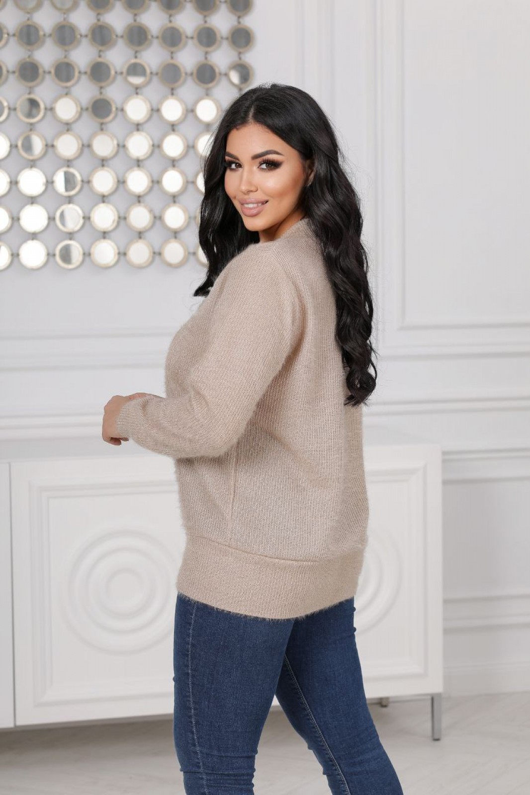 Жіночий светр трикотажний колір світло-бежевий р.56/58 445650