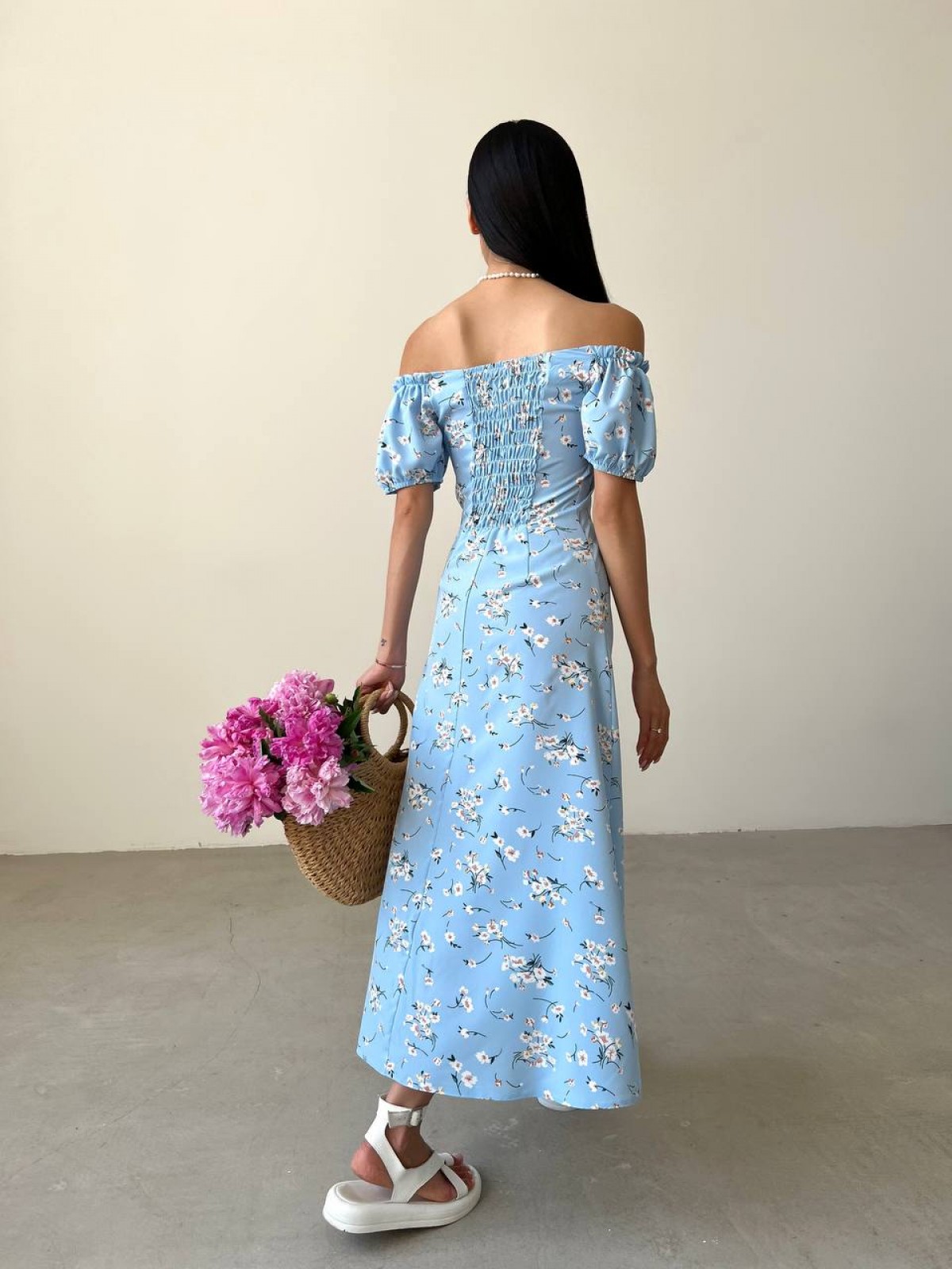 Жіноча літня сукня міді колір блакитний принт гілочка р.42 438589