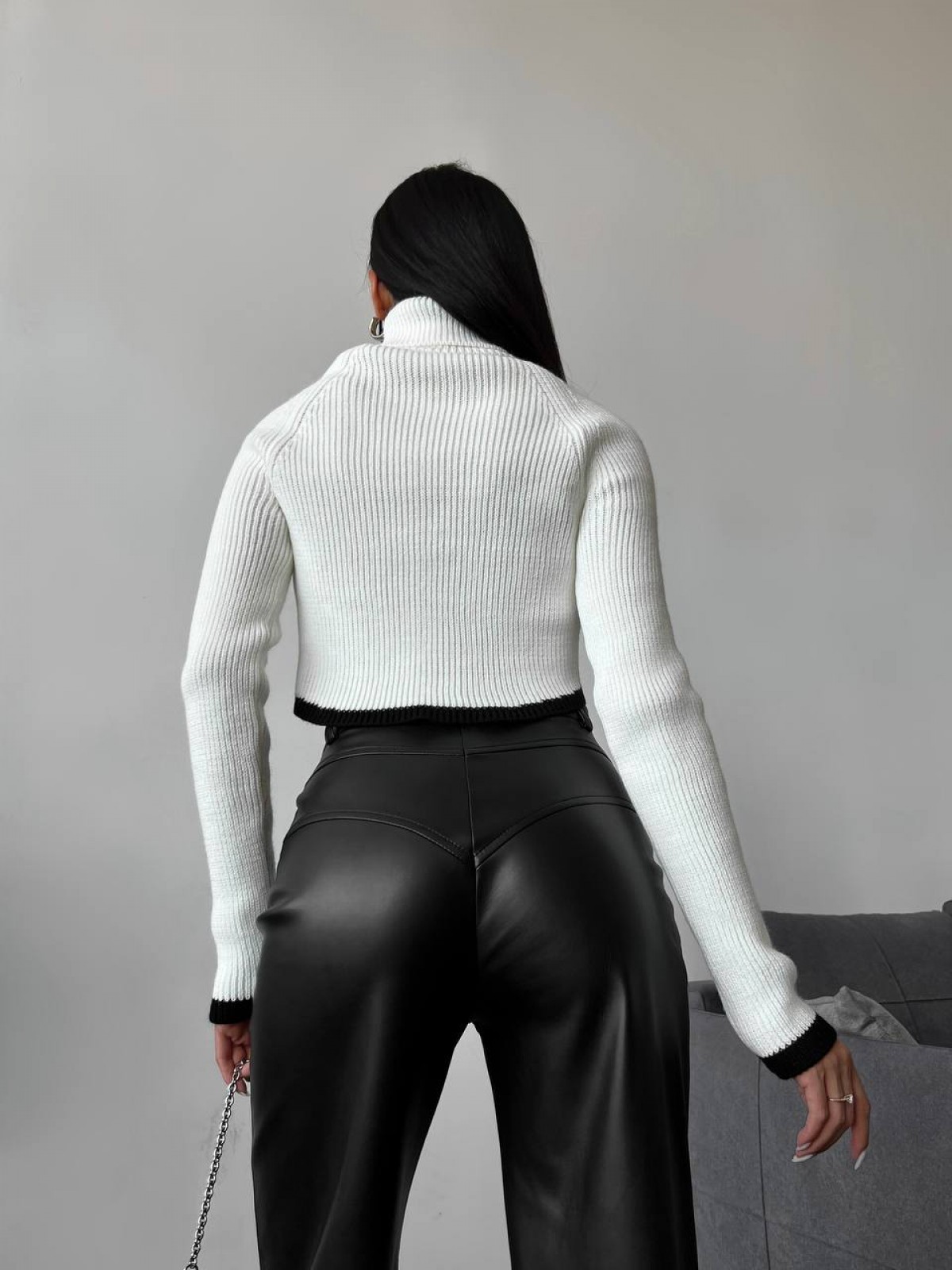 Жіночі штани з еко-шкіри колір чорний р.46 443404