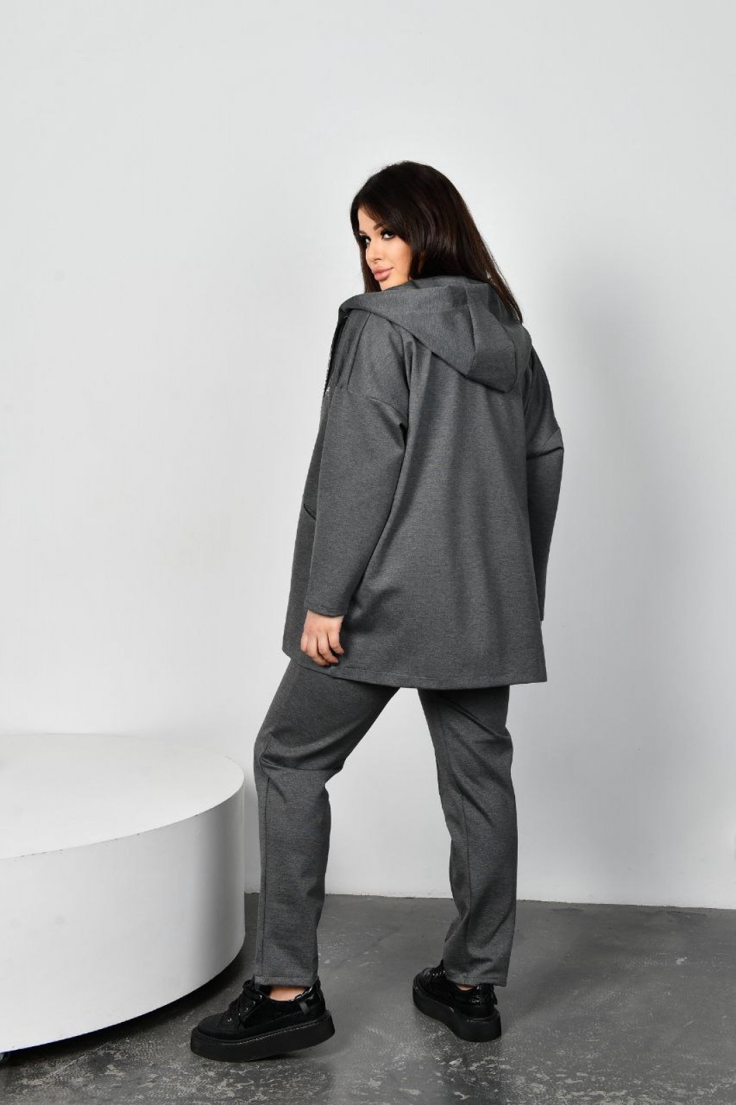 Жіночий прогулянковий костюм колір сірий р.56 449414